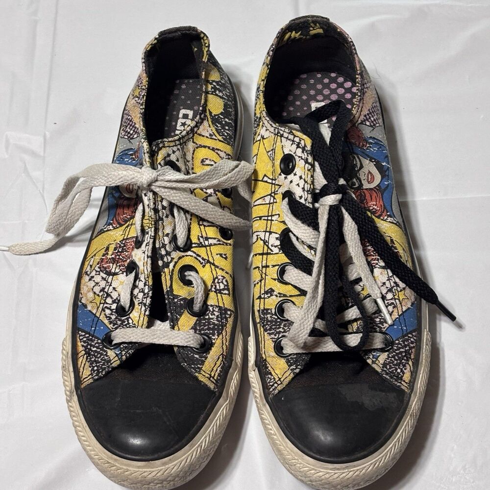 Converse All Star DC Comics Batgirl Sneaker Women's size 7 Men's 5 - Good Cond